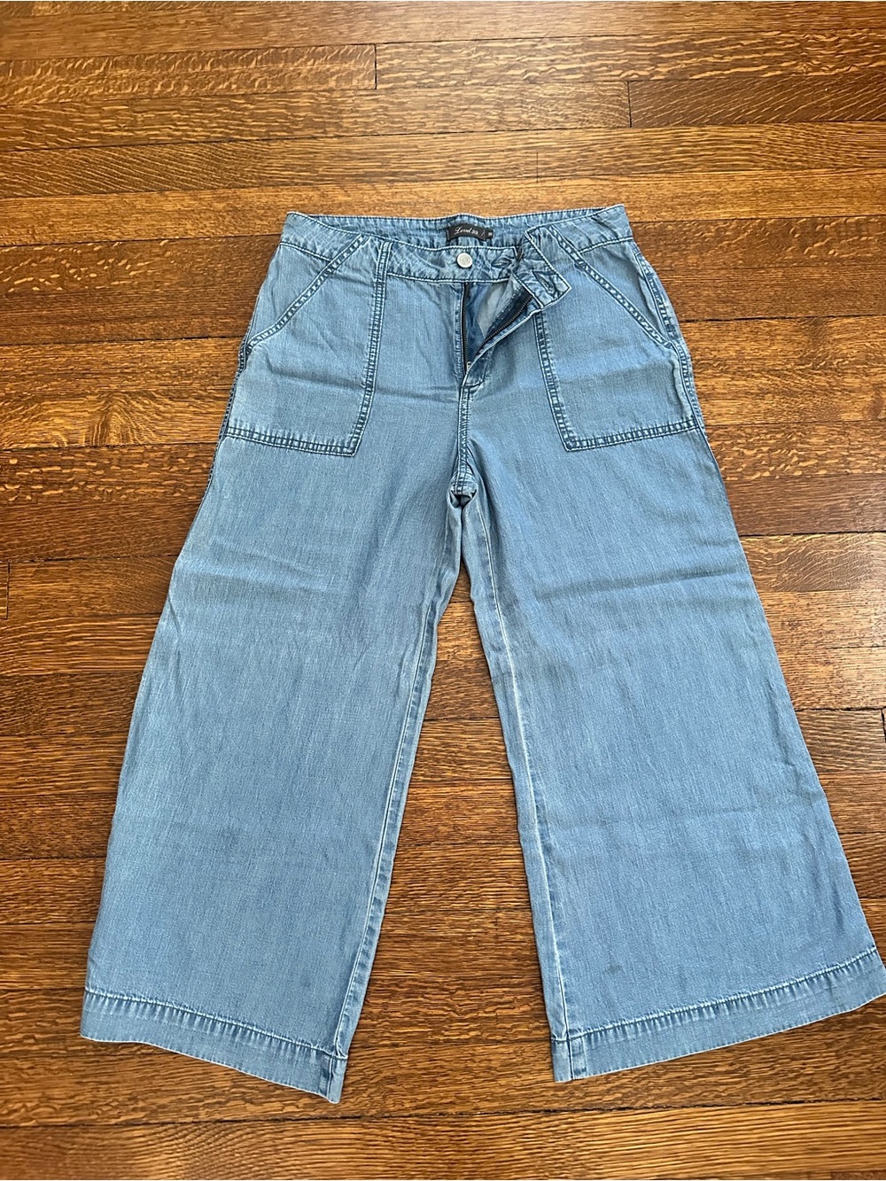 Level 99 Light Blue Wide-Leg Cropped Jeans